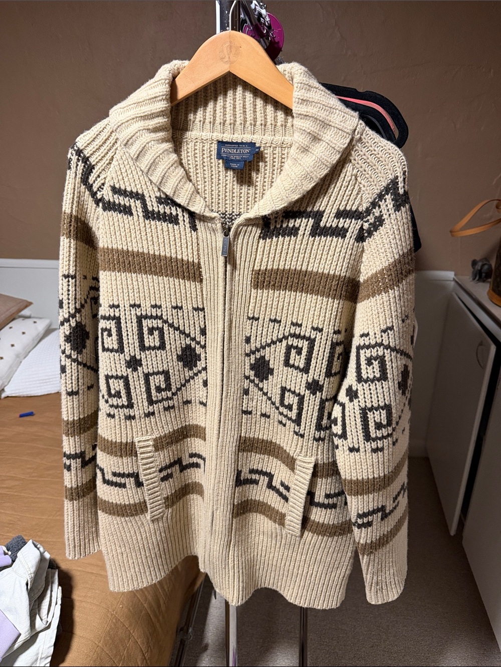 Pendleton WOMEN'S WESTERLEY CARDIGAN - Picture 4 of 7